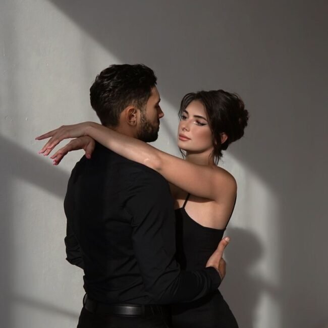 family photo tips North Jersey newborn photo session guide what to wear for portraits couples photo ideas Englewood NJ Bergen County photography tips