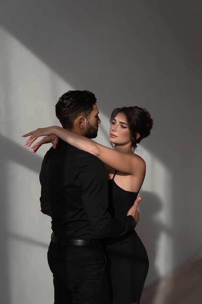 family photo tips North Jersey newborn photo session guide what to wear for portraits couples photo ideas Englewood NJ Bergen County photography tips